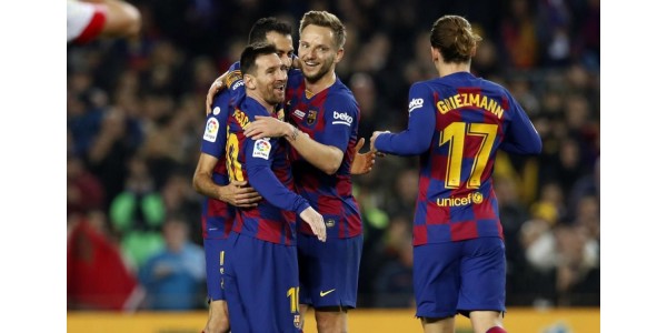 Barcelone 4: 1 victoire sur Deportivo Alavés
